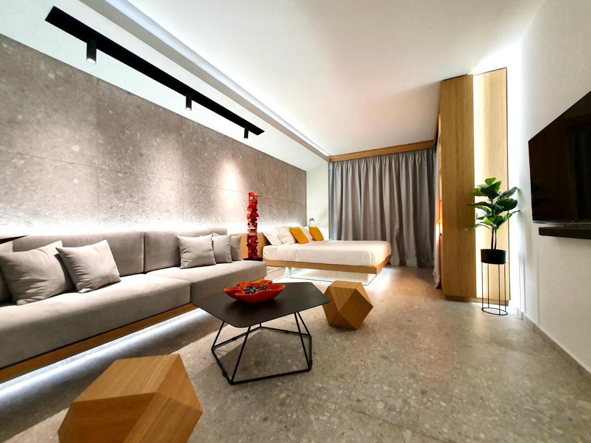 Gray Studio Athena Bagian luar foto